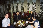 Zum Tee bei Mr. Cheng Zum Tee bei Mr. Cheng